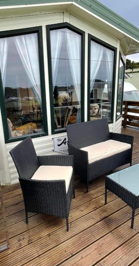Caravan Rabbit House No 81 At Three Lochs Holiday Park Newton Stewart Bagian luar foto