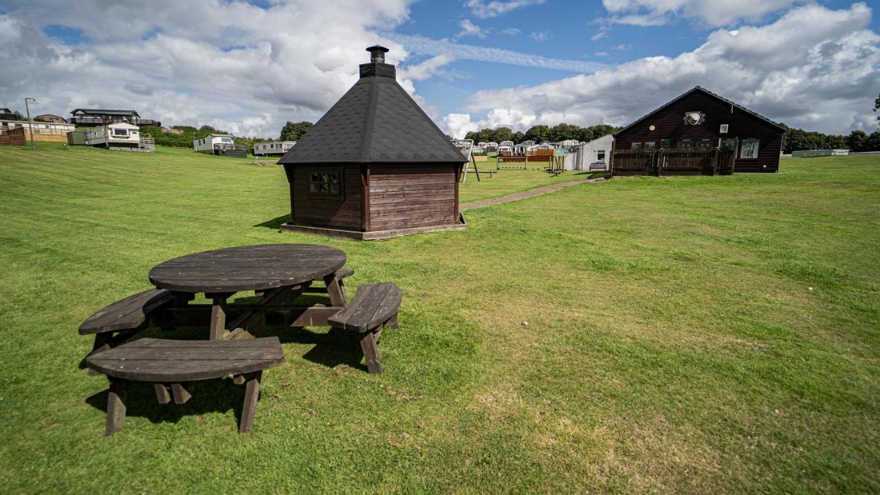 Caravan Rabbit House No 81 At Three Lochs Holiday Park Newton Stewart Bagian luar foto